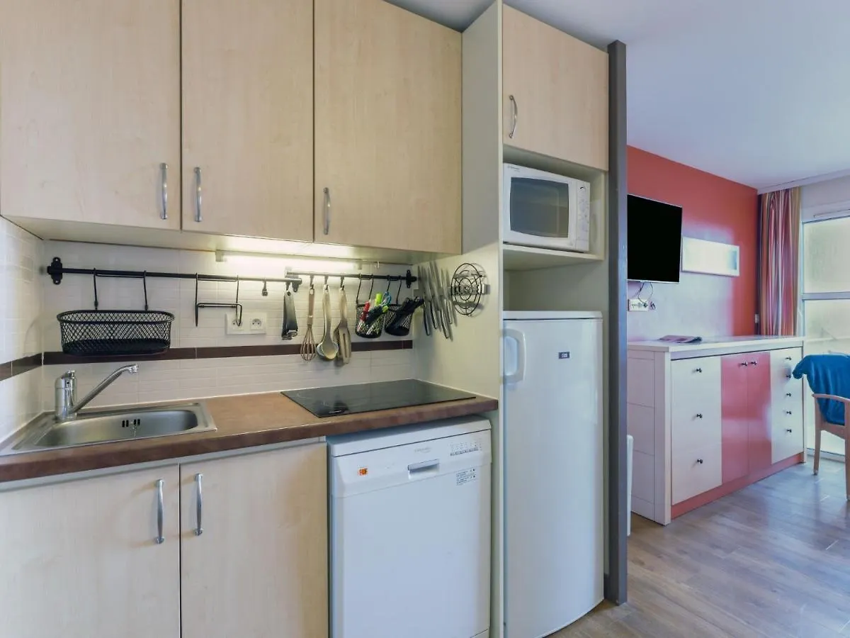 Apartment Village Cap Esterel - L'Esquinade-14 By Interhome Saint-Raphael