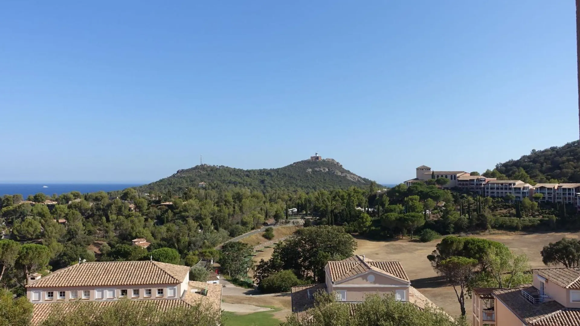 Apartment Village Cap Esterel - L'Esquinade-14 By Interhome Saint-Raphael